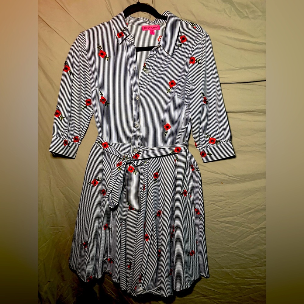 NWOT Betsey Johnson dress Size 10